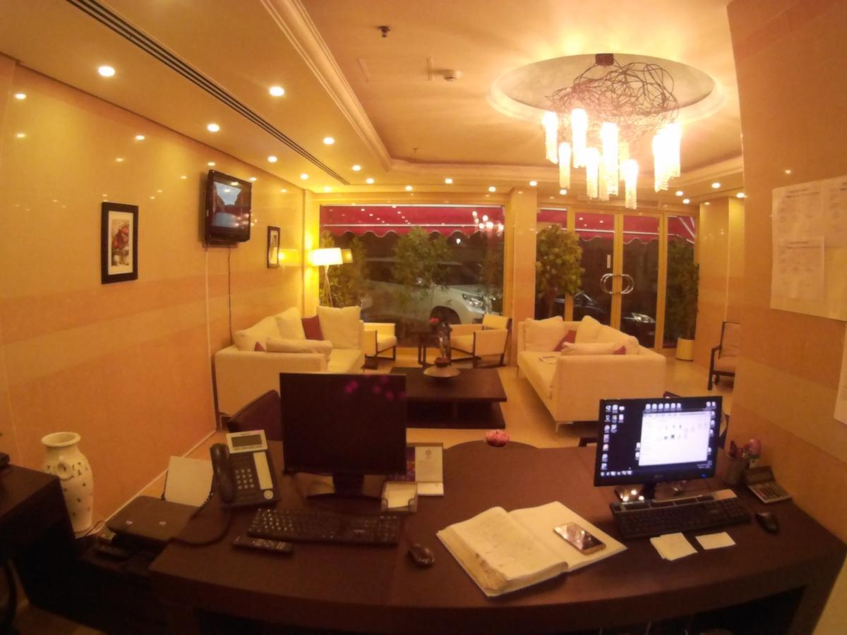 Wardah Hotel Apartments Sharjah Ngoại thất bức ảnh